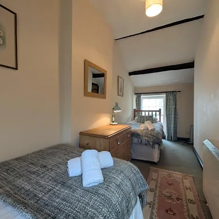 Holiday home 2 Bed In High Sz136