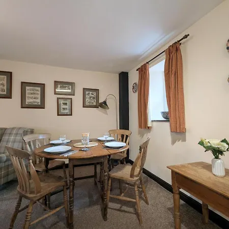 2 Bed In Cockermouth Oc-sz136 *